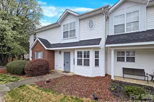 4174 Melrose Club Dr, Matthews, NC 28105 - Photo 2