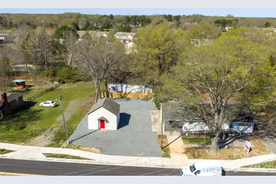 4620 Potter Road, Matthews, NC 28104 - Photo 2