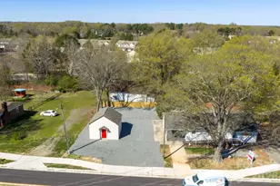 4620 Potter Rd, Matthews, NC 28104 - Photo 2