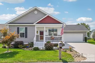 244 Beechnut Dr, Hendersonville, NC 28739 - Photo 2