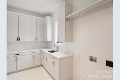 1436 Queens Road W, Charlotte, NC 28207 - Photo 36