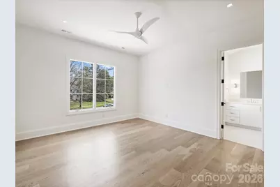 1436 Queens Road W, Charlotte, NC 28207 - Photo 30