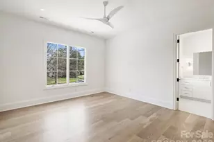 1436 Queens Rd W, Charlotte, NC 28207 - Photo 30