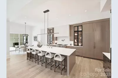 1436 Queens Road W, Charlotte, NC 28207 - Photo 18