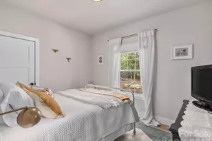 2201 Bulling Creek Rd, Penrose, NC 28766 - Photo 26