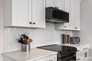 2201 Bulling Creek Rd, Penrose, NC 28766 - Photo 14