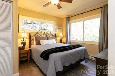 7 N Delano Road, Asheville, NC 28805 - Photo 20