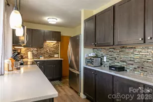 7 N Delano Rd, Asheville, NC 28805 - Photo 30