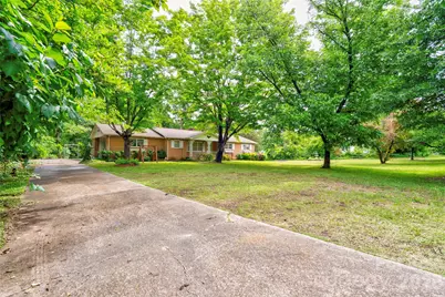 713 Pleasant Drive, Shelby, NC 28152 - Photo 2