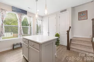 2817 Shamrock Dr, Charlotte, NC 28205 - Photo 8