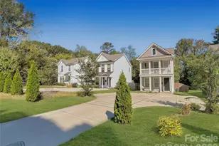 2817 Shamrock Dr, Charlotte, NC 28205 - Photo 1