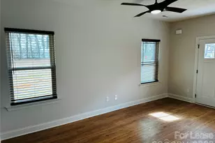 525 N Linwood Ave, Charlotte, NC 28216 - Photo 6
