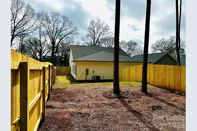 525 N Linwood Avenue, Charlotte, NC 28216 - Photo 36