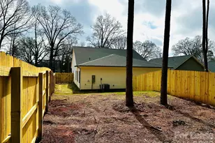 525 N Linwood Ave, Charlotte, NC 28216 - Photo 36