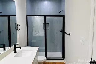 525 N Linwood Ave, Charlotte, NC 28216 - Photo 20