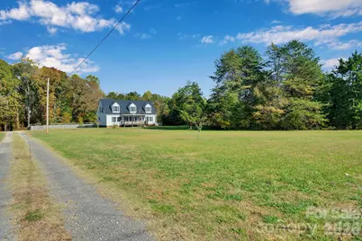 513 Weathers Creek Road, Troutman, NC 28166 - Photo 8