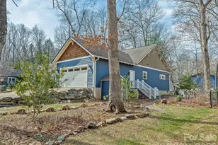 25 Woodbend Ln, Black Mountain, NC 28711 - Photo 4