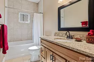 25 Woodbend Ln, Black Mountain, NC 28711 - Photo 22