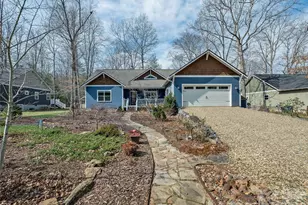 25 Woodbend Ln, Black Mountain, NC 28711 - Photo 2