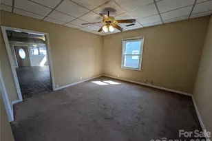 633 S Eastway Dr, Troutman, NC 28166 - Photo 8