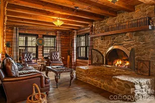 16 Decker Dr, Asheville, NC 28803 - Photo 2