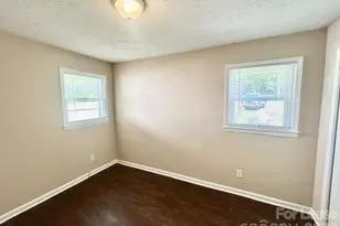 3462 Smokehouse Ct, Lenoir, NC 28645 - Photo 6