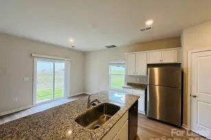 6322 Lowe Ln, Charlotte, NC 28214 - Photo 6