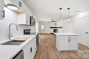 125 Forest Hills Dr, Monroe, NC 28112 - Photo 2