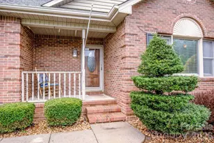 140 Della Dr, Statesville, NC 28625 - Photo 4