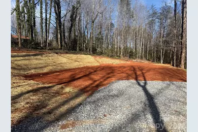82 Overlook Drive W, Marion, NC 28752 - Photo 2