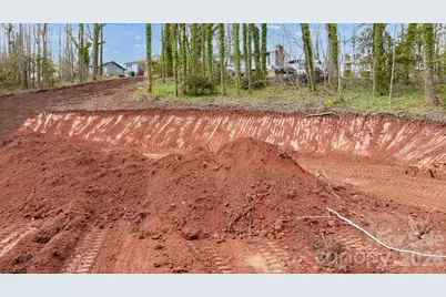 82 Overlook Drive W, Marion, NC 28752 - Photo 8