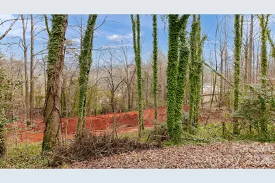 82 Overlook Drive W, Marion, NC 28752 - Photo 14