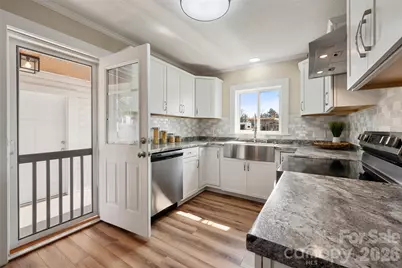 411 W Sycamore Street, Lincolnton, NC 28092 - Photo 10