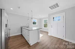 844 5th Ave SW, Hickory, NC 28602 - Photo 8