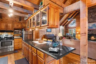 6 Ravenwood Ln, Horse Shoe, NC 28742 - Photo 14