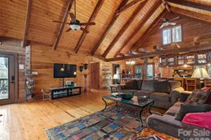 6 Ravenwood Ln, Horse Shoe, NC 28742 - Photo 8