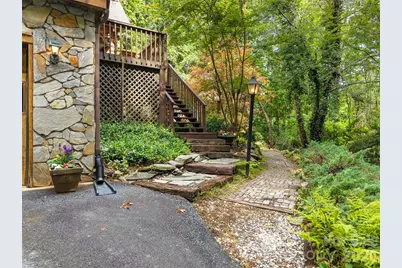 6 Ravenwood Lane, Horse Shoe, NC 28742 - Photo 4