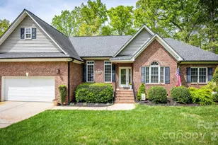 7867 Golf Course Dr N, Denver, NC 28037 - Photo 2
