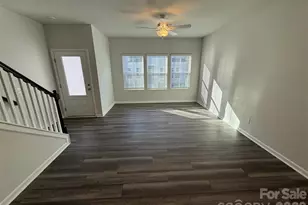 4614 Lakeview Rd, Charlotte, NC 28216 - Photo 4