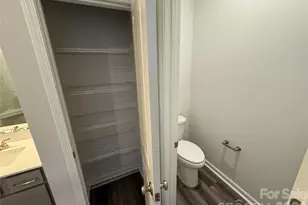 4614 Lakeview Rd, Charlotte, NC 28216 - Photo 16