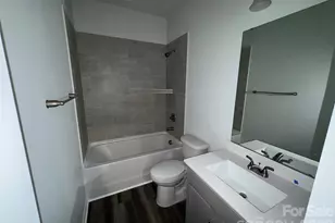 4614 Lakeview Rd, Charlotte, NC 28216 - Photo 18