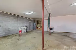 425 Rustic Ridge Dr, Canton, NC 28716 - Photo 38