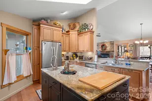 306 S Sequoyah Ln, Brevard, NC 28712 - Photo 14