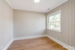 2025 Birchcrest Dr, Charlotte, NC 28205 - Photo 14