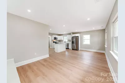 2025 Birchcrest Drive, Charlotte, NC 28205 - Photo 4