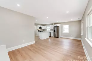 2025 Birchcrest Dr, Charlotte, NC 28205 - Photo 4