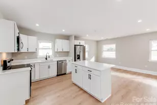 2025 Birchcrest Dr, Charlotte, NC 28205 - Photo 10