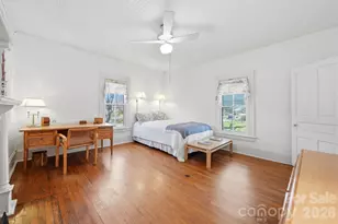 321 9th St NW, Hickory, NC 28601 - Photo 28