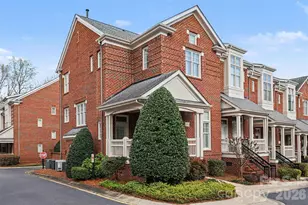 4921 S Hill View Dr, Charlotte, NC 28210 - Photo 2