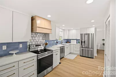 417 Regency Drive, Charlotte, NC 28211 - Photo 12